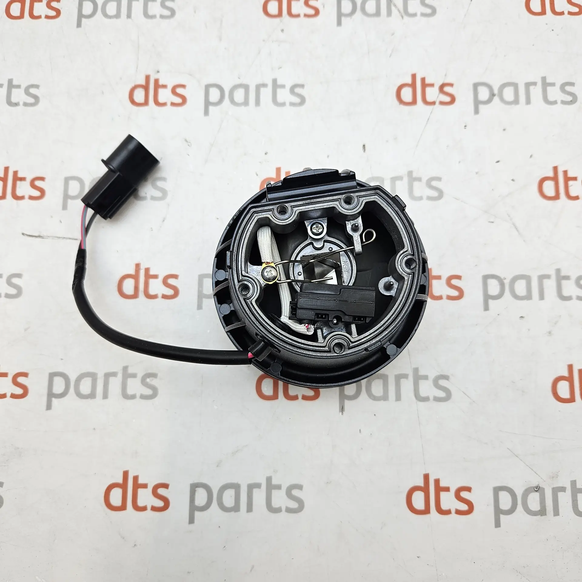 OEM Mitsubishi MR517915 – Front fog light lamp unit assembly