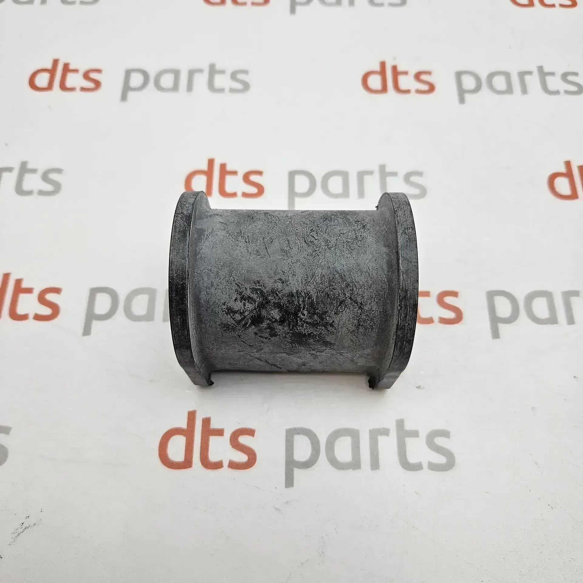 OEM Land Rover RBX101690 – Anti roll bar bush Fits Land Rover Discovery