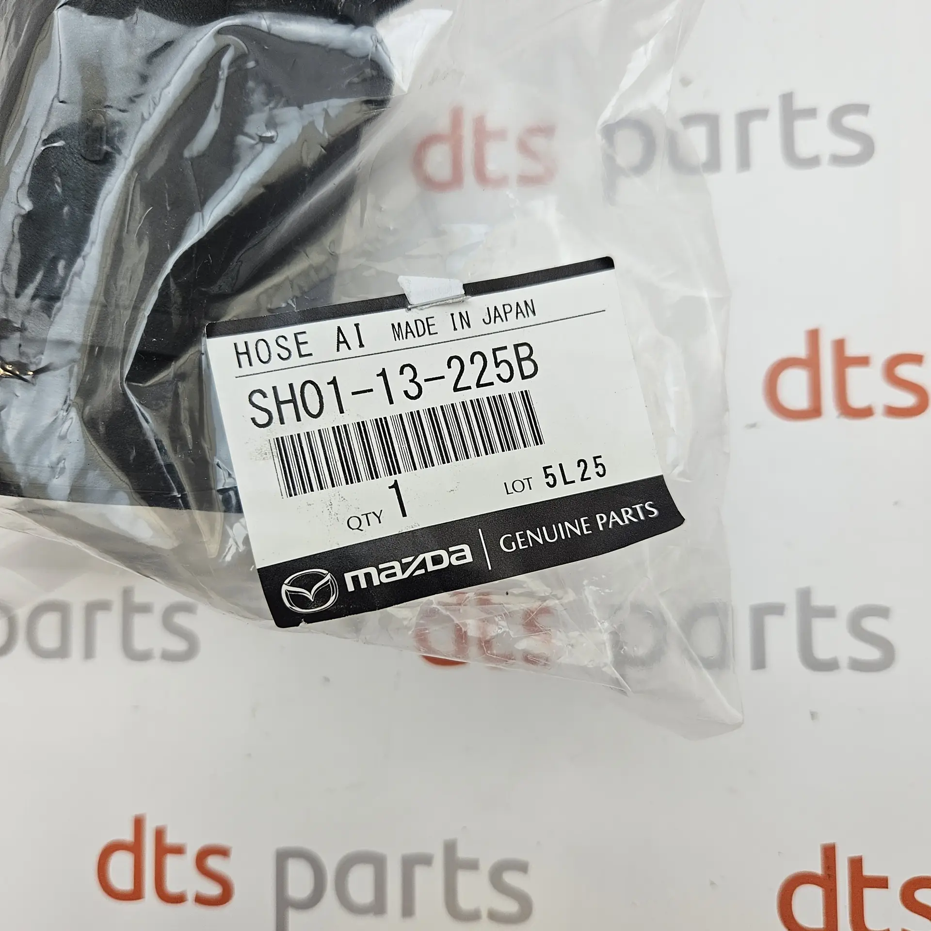 OEM Mazda SH0113225B – Engine air intake hose pipe