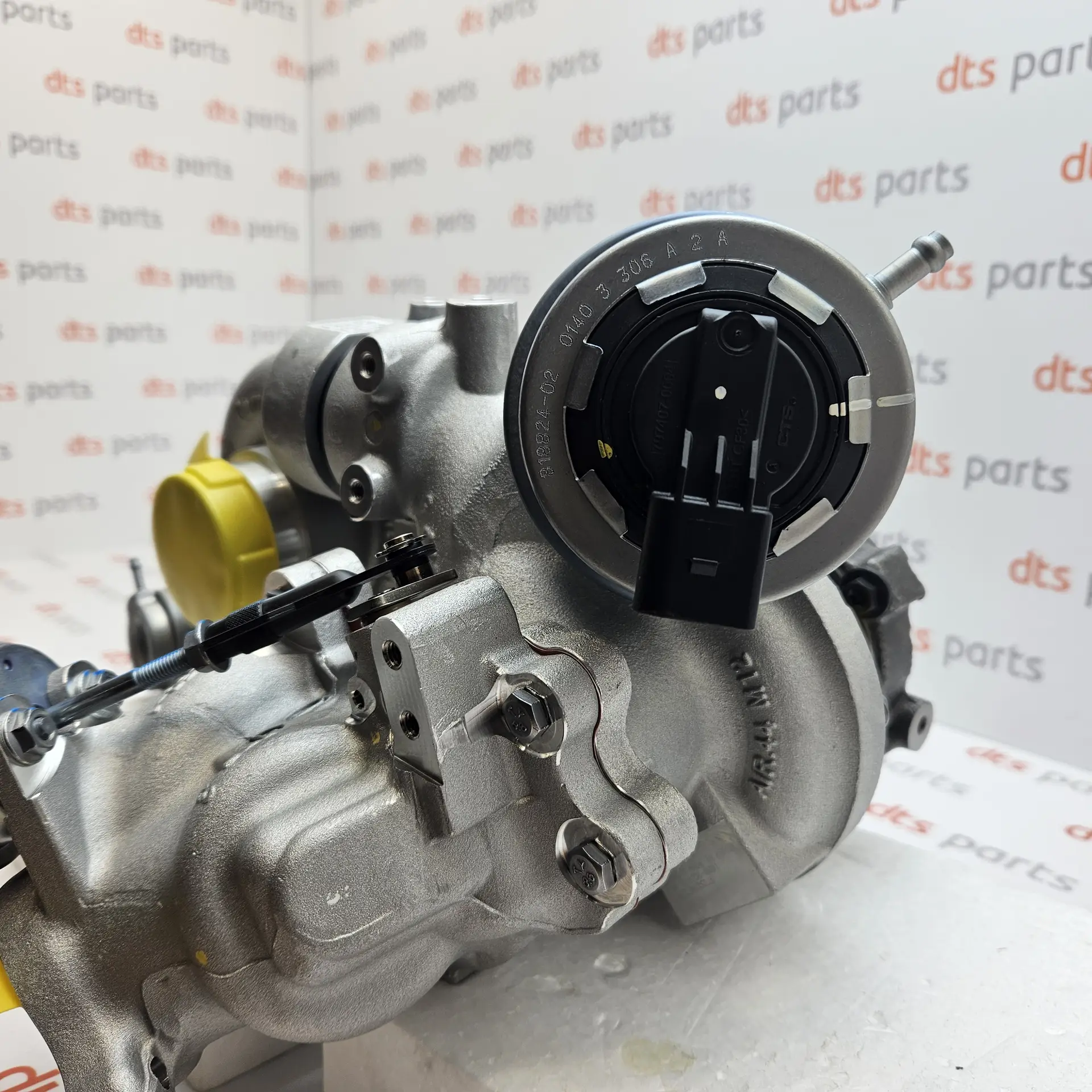 OEM Mazda SH0113700E – Turbocharger