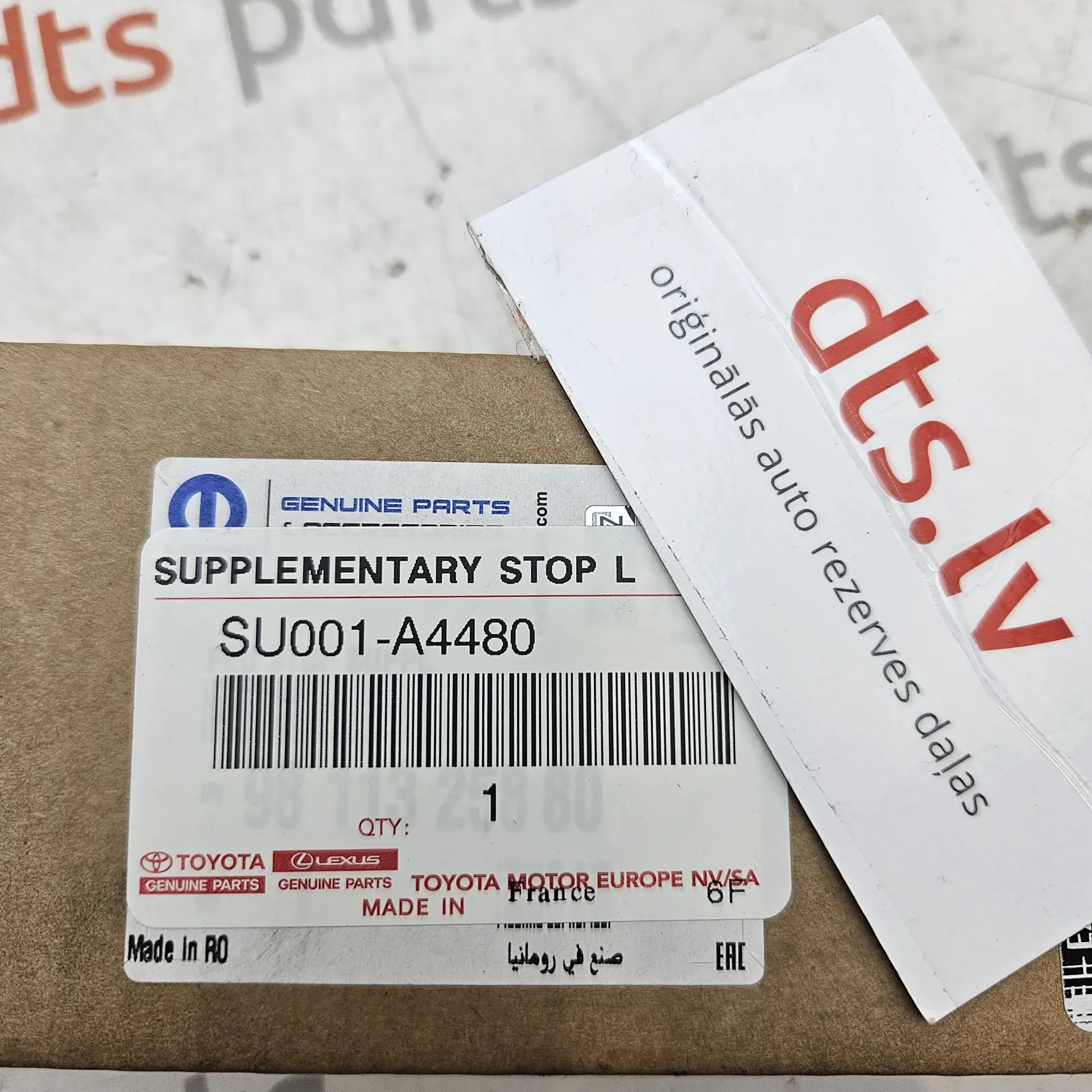OEM Toyota SU001A4480 – High-mounted third brake light assembly