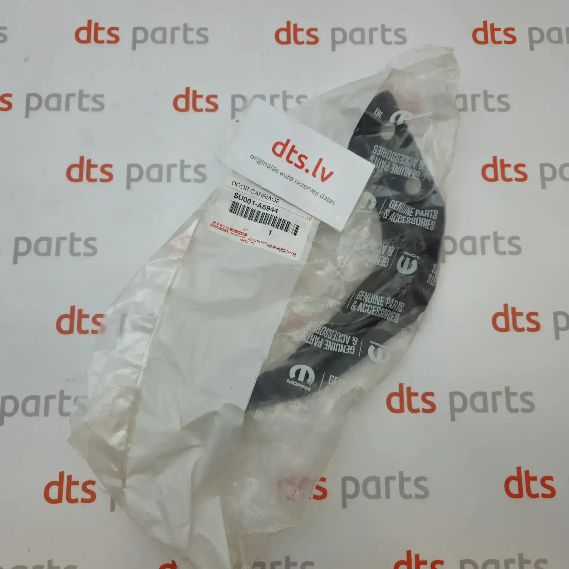 OEM Toyota/Lexus SU001A6944 – Sliding door roller guide