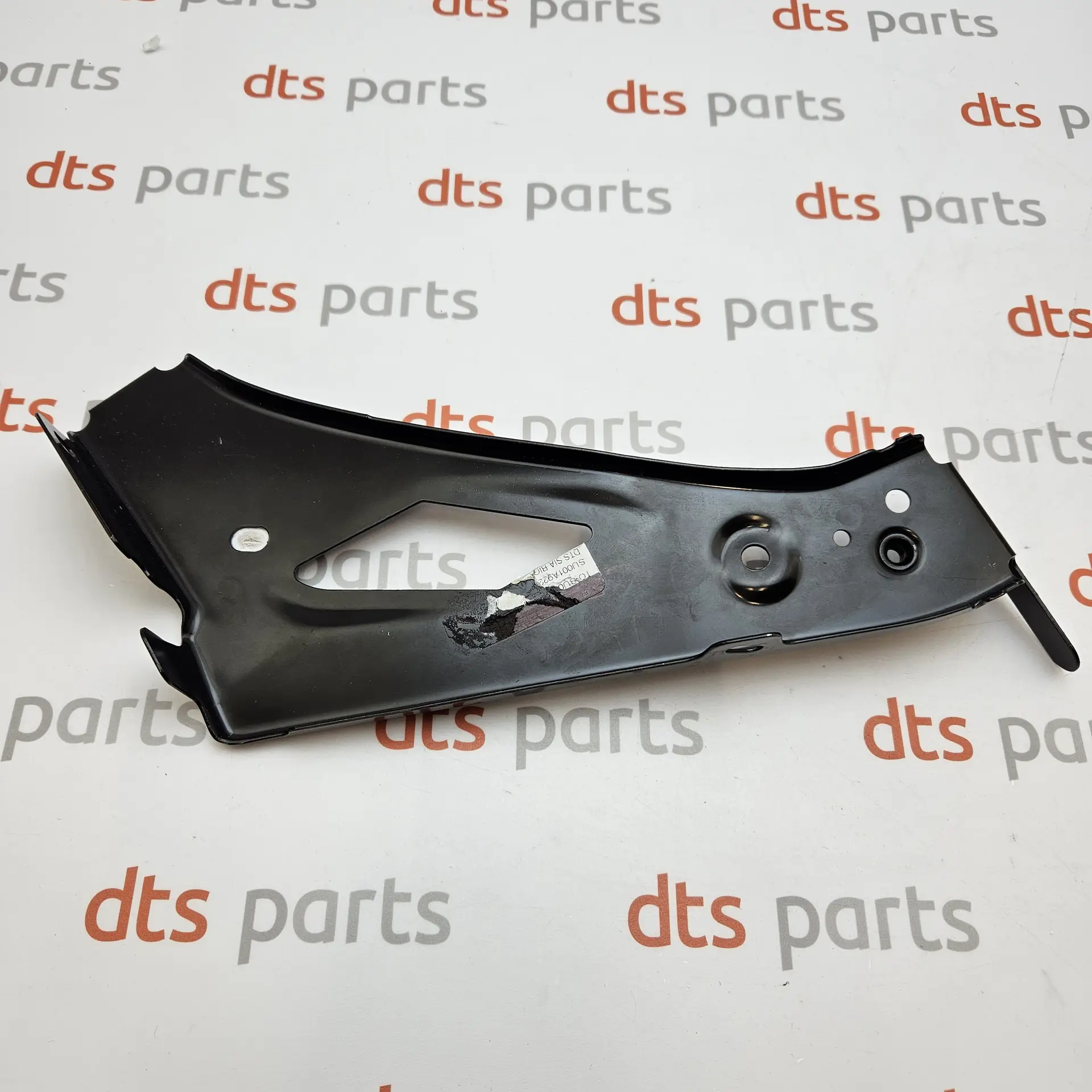OEM Toyota SU001A9226 – Front right wheel carrier  Toyota Proace