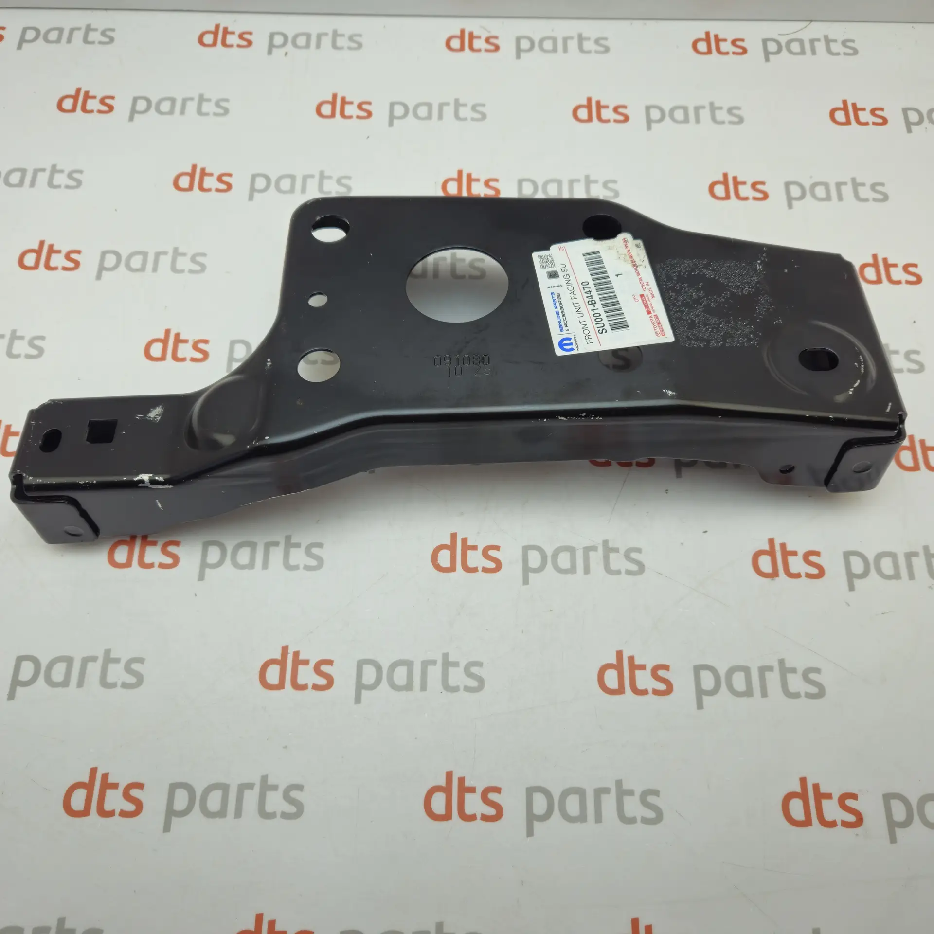 OEM Toyota SU001B4470 – Front bumper right support Toyota Proace