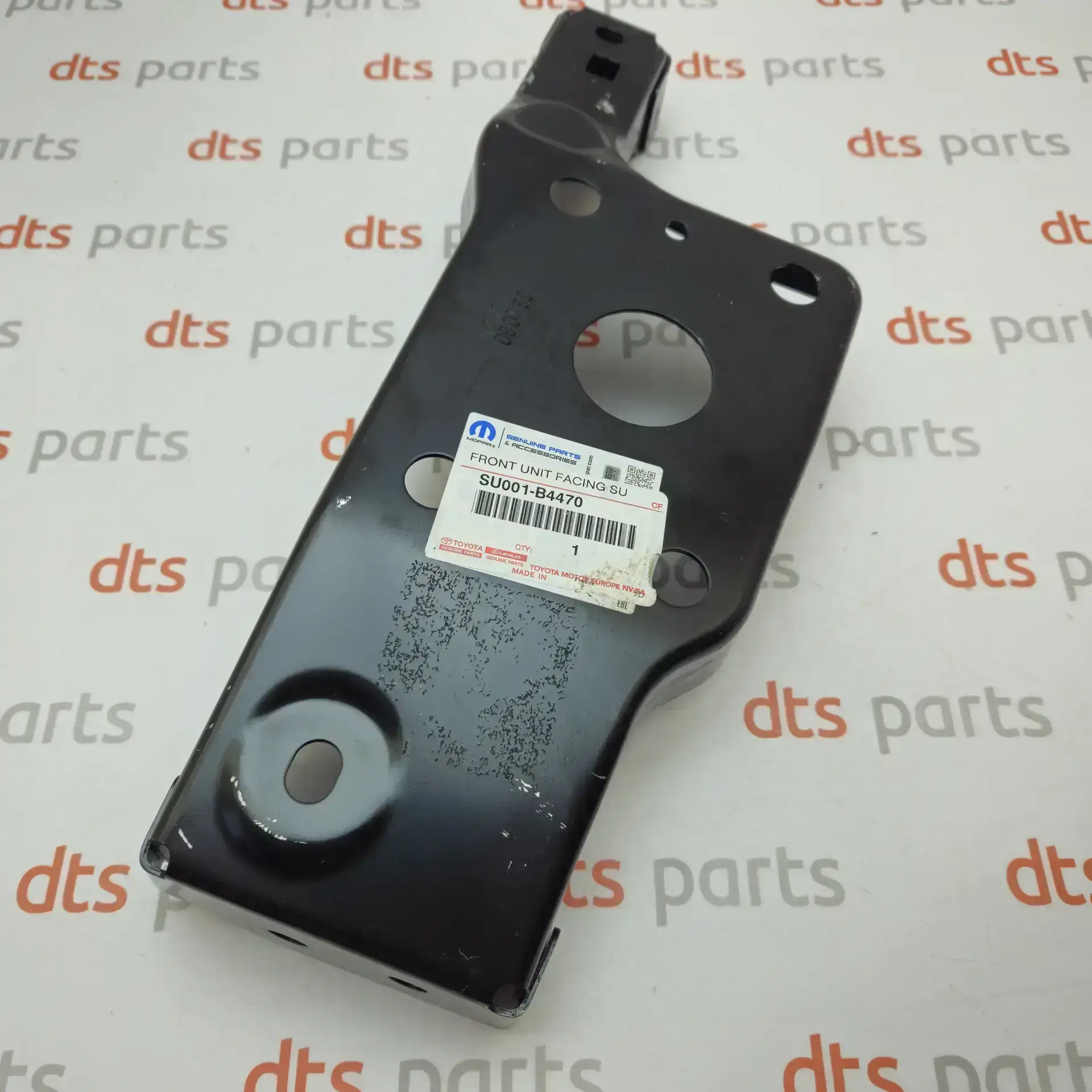 OEM Toyota SU001B4470 – Front bumper right support Toyota Proace