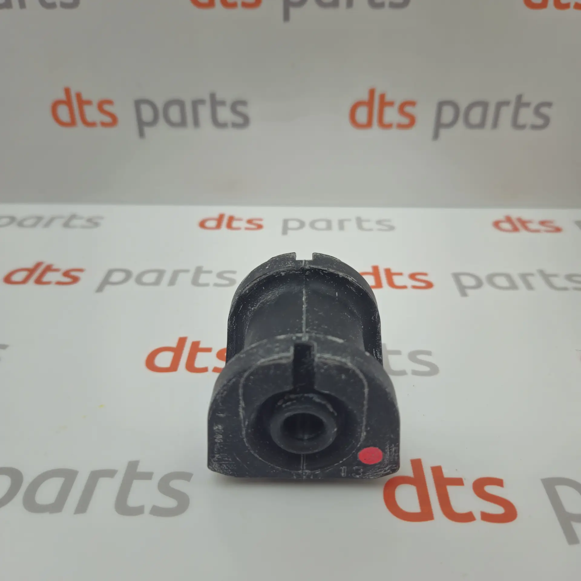 OEM Toyota/Lexus SU00300396 – Rear stabilizer bush