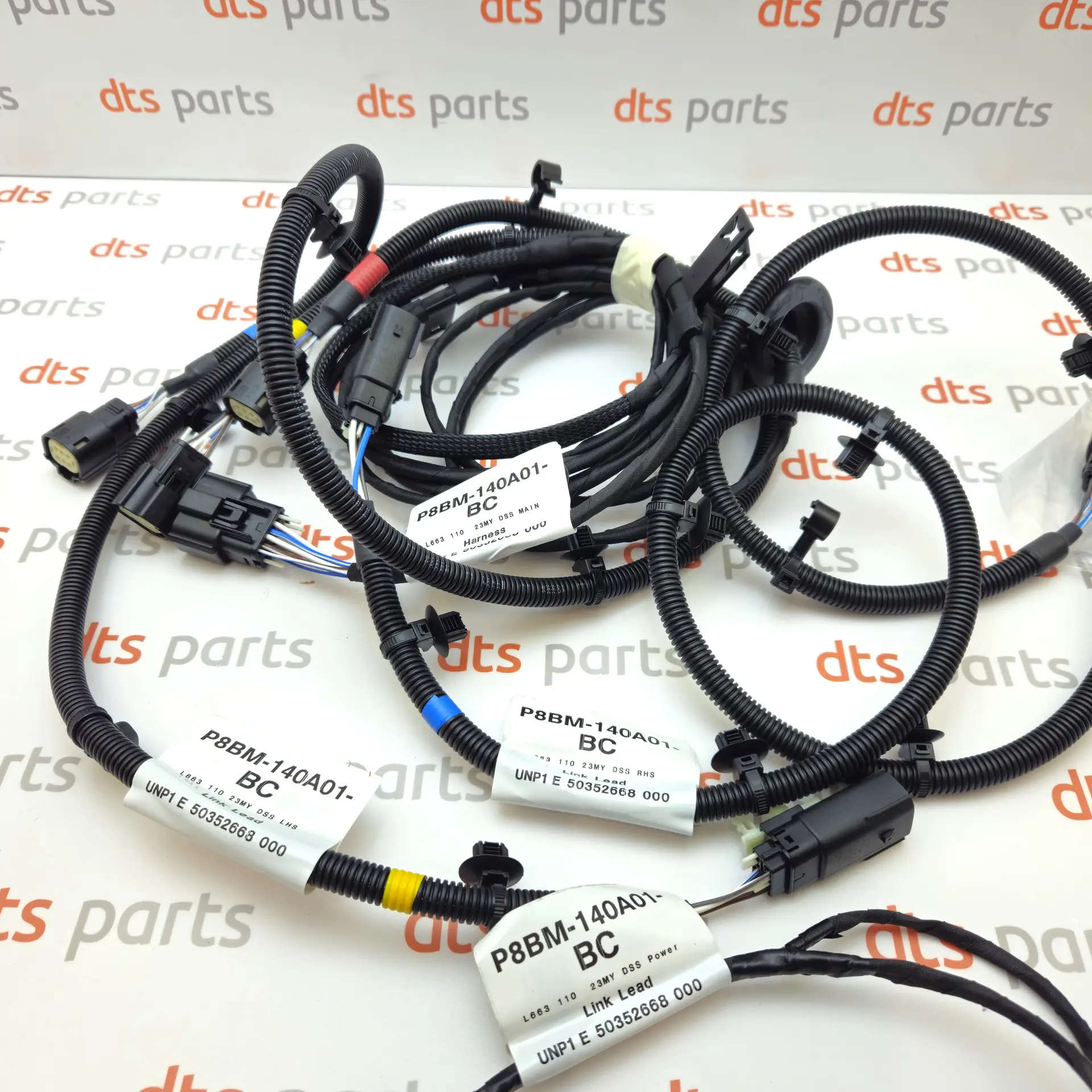 OEM Land Rover VPLEP0523 – Deployable side step wire set