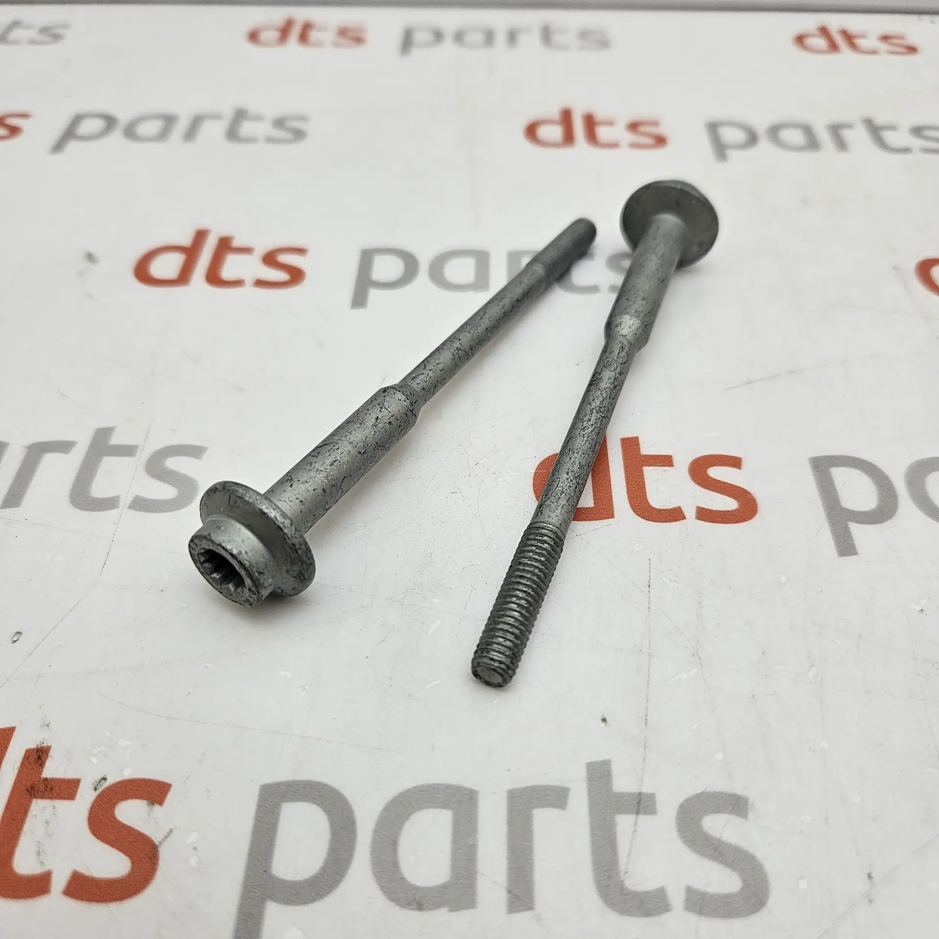 OEM Volkswagen WHT004923B – Injector clamp bolt