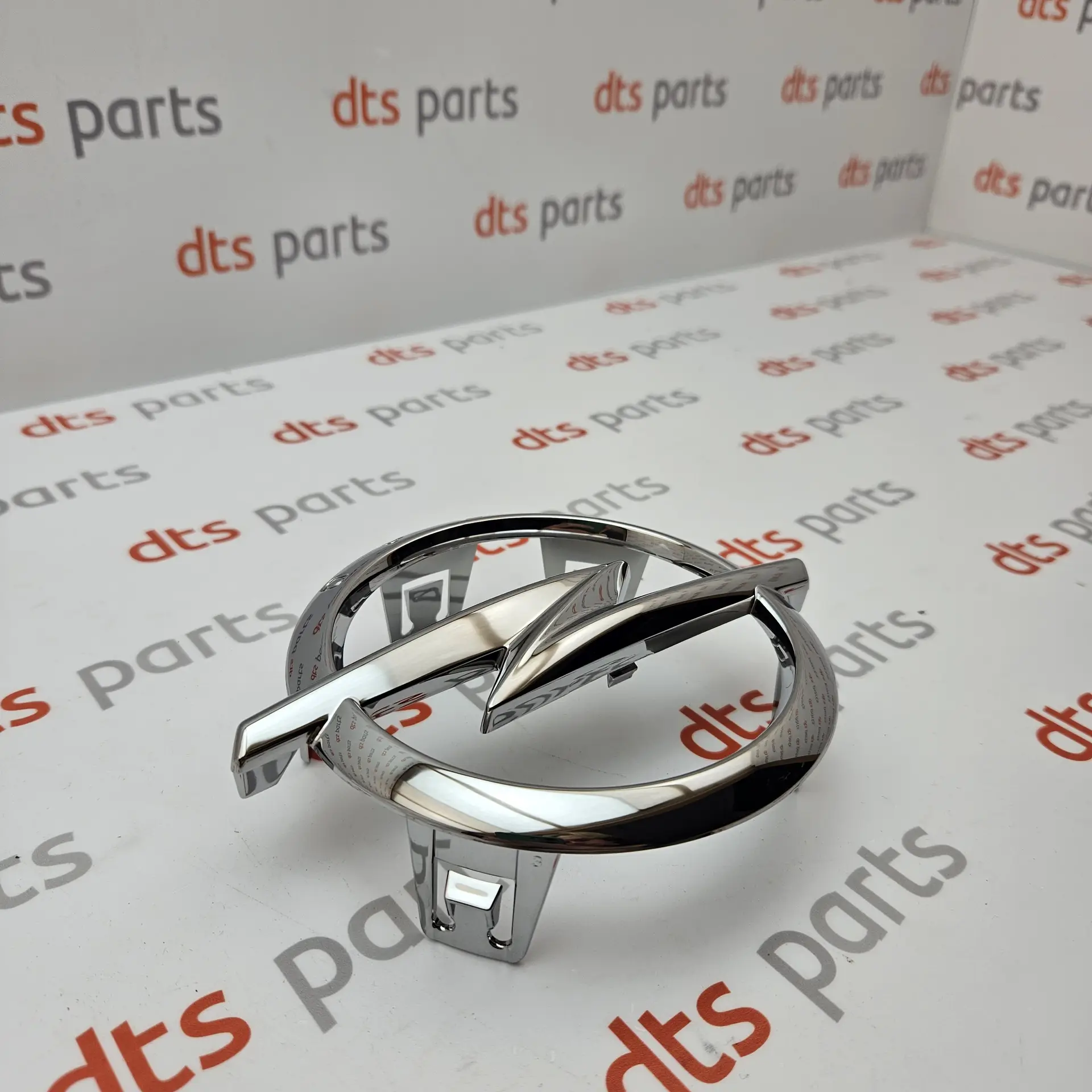 OEM Opel YP00091280 – Emblem