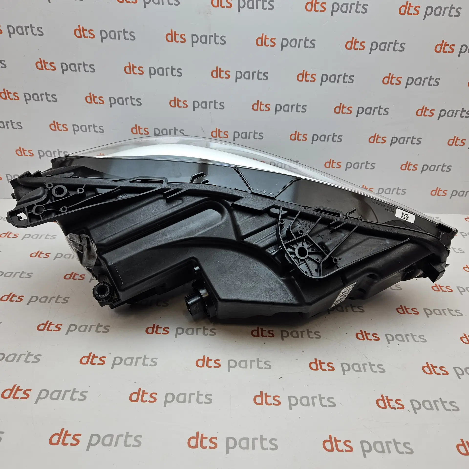 OEM Opel YR00141580 – Front left LED headlight