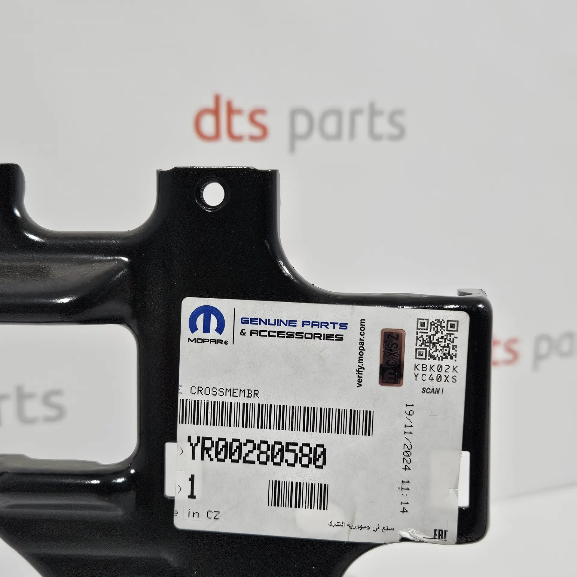 OEM PSA YR00280580 – Front Panel Trim/Support